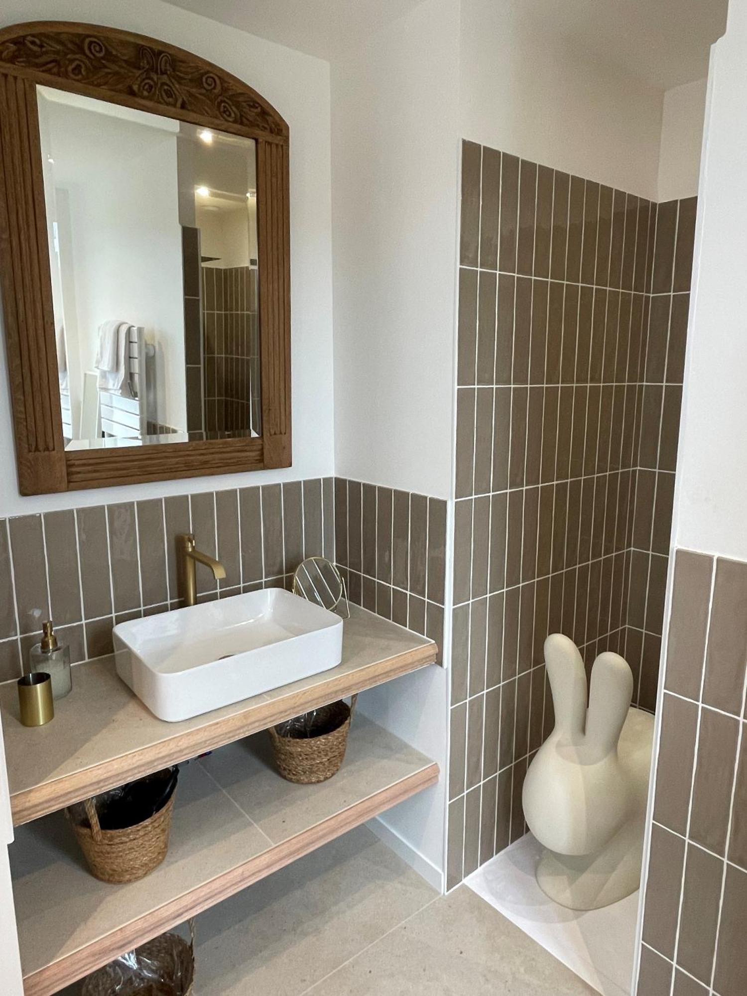 La Petite Maison De Giverny - Gite De Charme 5 Etoiles Au Coeur Du Village - 3 Chambres المظهر الخارجي الصورة