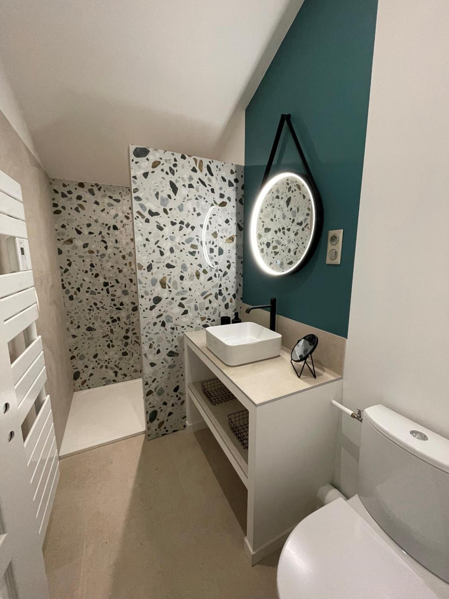 La Petite Maison De Giverny - Gite De Charme 5 Etoiles Au Coeur Du Village - 3 Chambres المظهر الخارجي الصورة